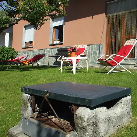 Apartman Garden House *